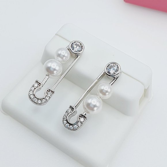 - "925 Sterling Silver Cubic Zirconia Earrings, U19254703 - Picture 1 of 11